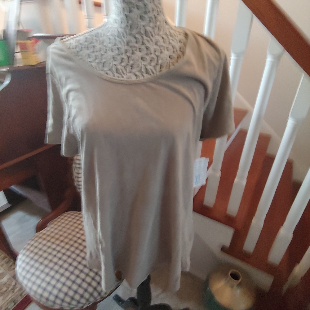 LulaRoe new cotton pull on top grey green XL